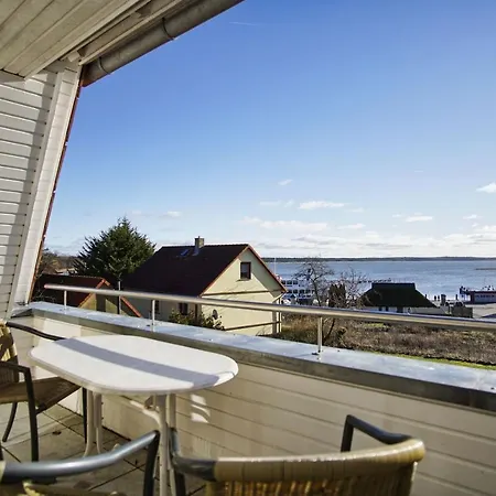 Hafennahe Maisonette-wohnung Mit Meerblick, Balkon - Hafenhaeuser 03 Apartment Breege