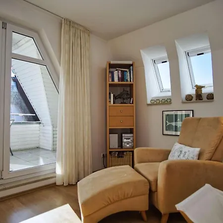 Hafennahe Maisonette-wohnung Mit Meerblick, Balkon - Hafenhaeuser 03 *