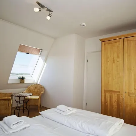 Hafennahe Maisonette-wohnung Mit Meerblick, Balkon - Hafenhaeuser 03 *