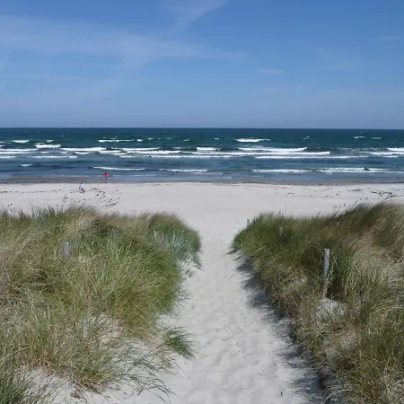 Hafennahe Maisonette-wohnung Mit Meerblick, Balkon - Hafenhaeuser 03 * Breege